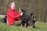 ADULTE ET CHIEN 469
